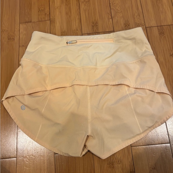 Women's lululemon speed up shorts. Size four and 2’ - Picture 2 of 3